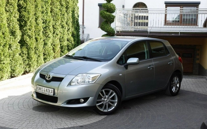 Toyota Auris cena 23900 przebieg: 143000, rok produkcji 2010 z Czarne małe 172